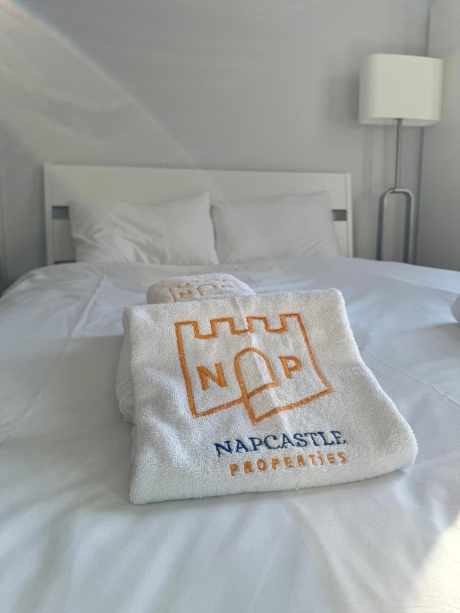 Napcastle Archway Hotel Londen Buitenkant foto